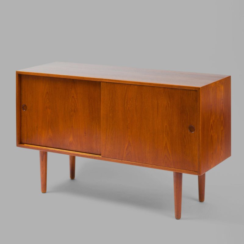 Hans J Wegner Cabinet, Johannes Hansen Cabinetmaker